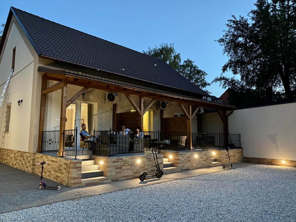Voeroesmarty Apartmanhaz Мако Экстерьер фото